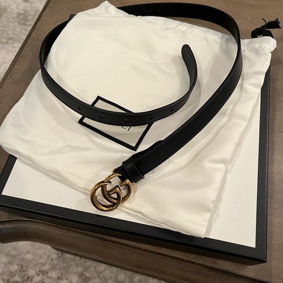 Gucci LEATHER BELT WITH DOUBLE G BUCKLE - Picture 3 of 8